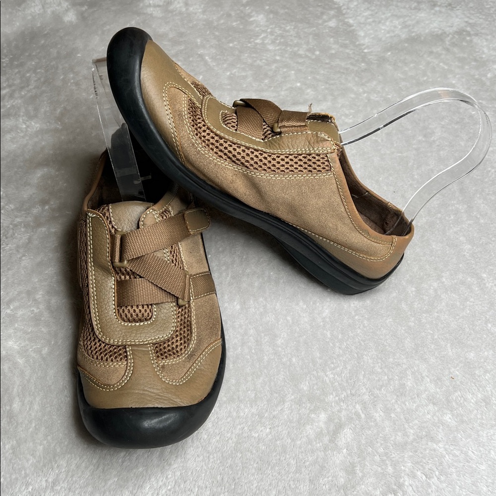 SOFTSHOE 9W by Medicus Charlotte Leather Comfy Loafer